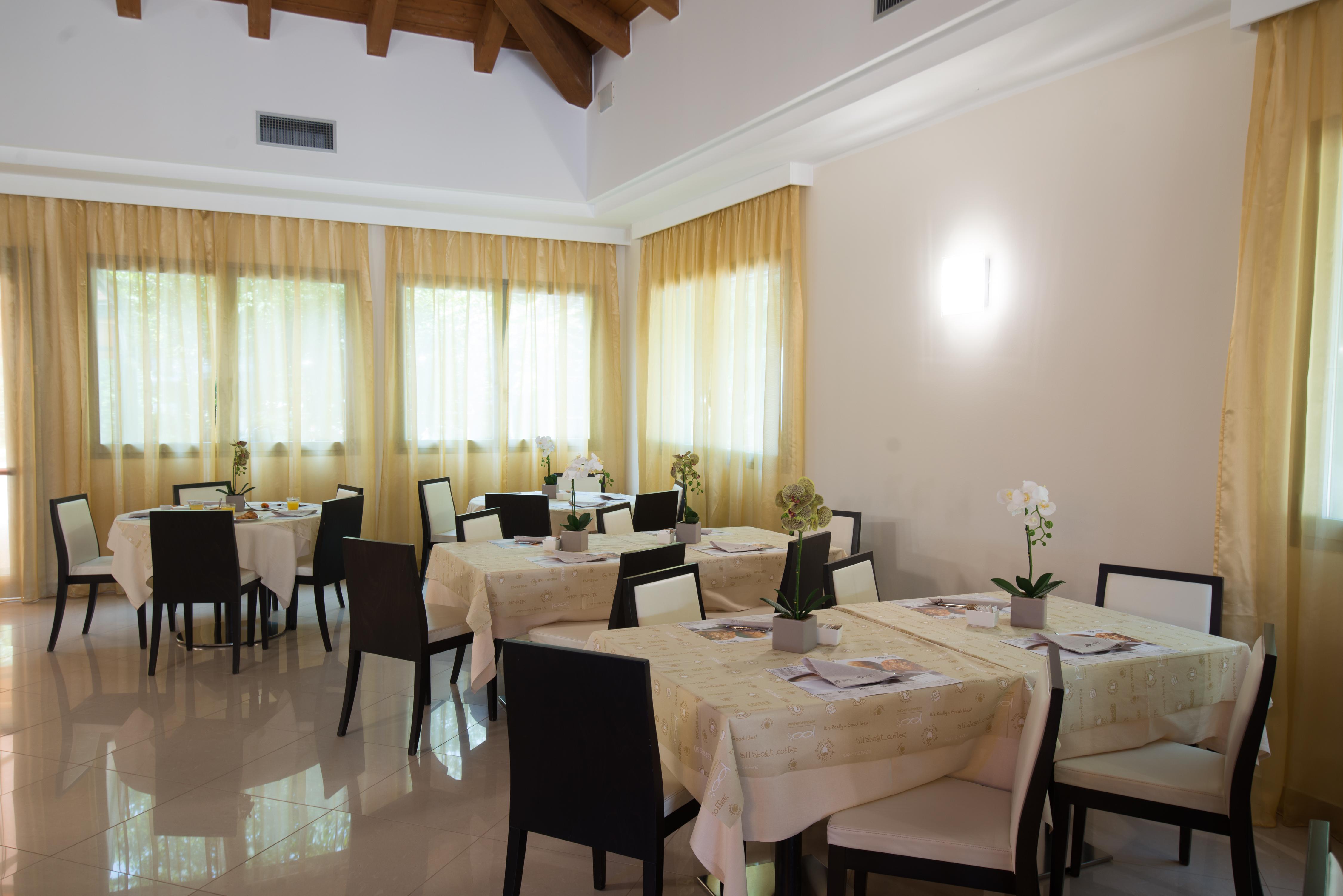 AS Hotel Sempione Fiera San Vittore Olona Esterno foto