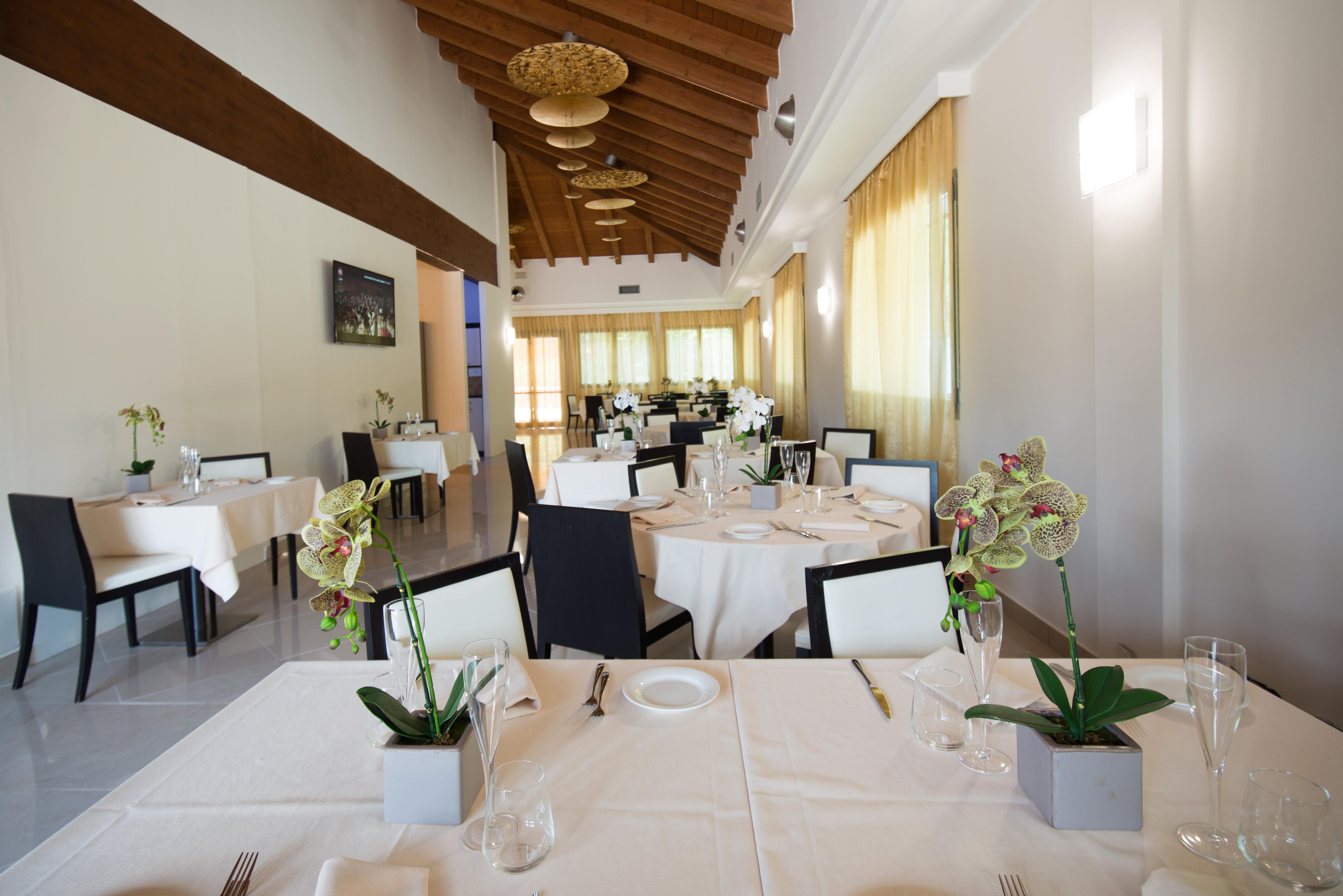 AS Hotel Sempione Fiera San Vittore Olona Esterno foto