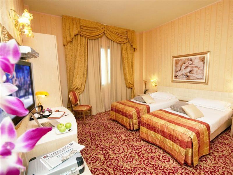 AS Hotel Sempione Fiera San Vittore Olona Esterno foto