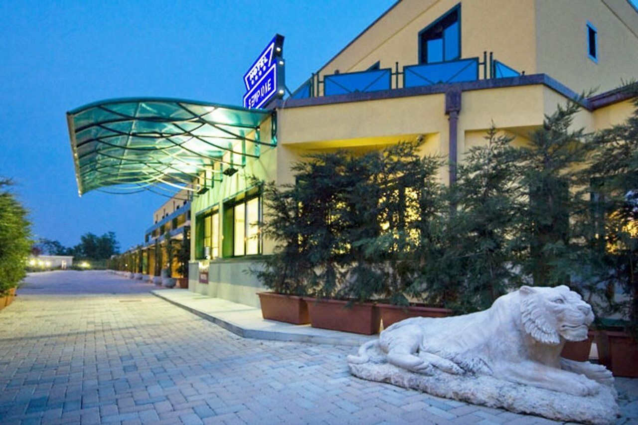 AS Hotel Sempione Fiera San Vittore Olona Esterno foto